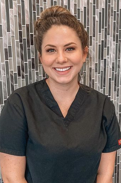 Alyssa – Dental Assistant